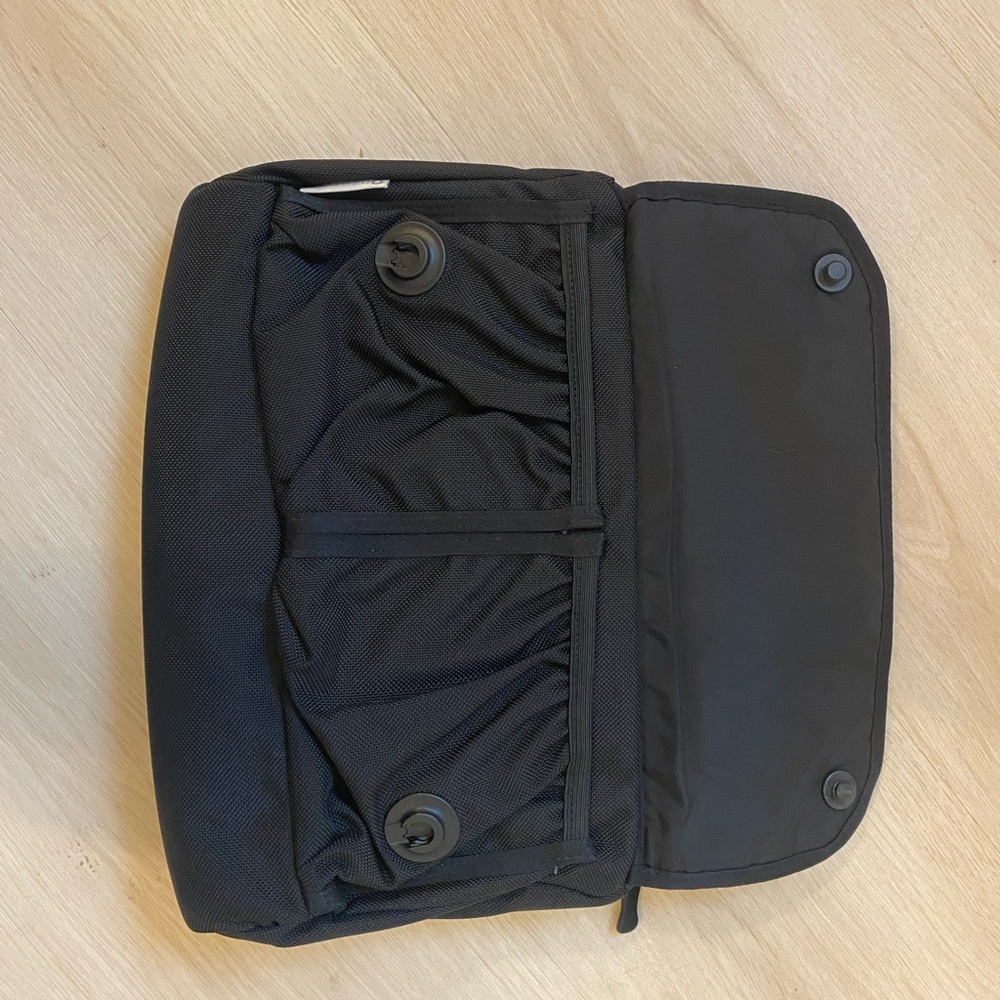 NEW Dsptch (made in usa) waist / sling pack. - Picture 5 of 9